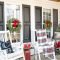 Lovely farmhouse christmas porch decor and design ideas 21