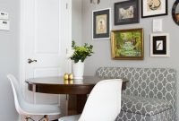 Luxurious small dining room decorating ideas 30