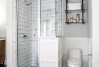 Luxurious small master bathroom design ideas 05
