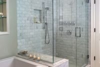 Luxurious small master bathroom design ideas 13