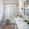Luxurious small master bathroom design ideas 28