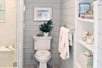 Luxurious small master bathroom design ideas 47
