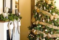 Minimalist christmas tree ideas for living room décor 31