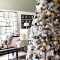 Minimalist christmas tree ideas for living room décor 43