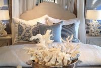 Modern romantic coastal bedroom decoration ideas 17