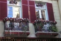 Popular apartment balcony for christmas décor ideas 08