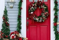 Pretty colorful winter plants and christmas for frontyard decoration ideas 31