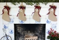 Stunning fireplace mantel decor for christmas ideas 42