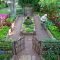 Awesome small space gardening design ideas06