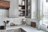 Affordable small kitchen remodel ideas31