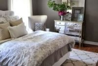 Brilliant small master bedroom ideas16