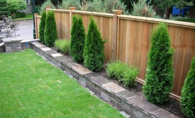 Awesome small garden fence ideas41