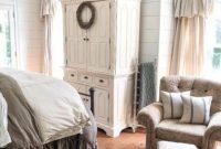 Elegant antique farmhouse decoration ideas for home36