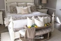 Smart bedroom decor ideas with farmhouse style13