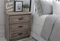 Smart bedroom decor ideas with farmhouse style18