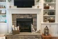 Unique farmhouse fireplace design ideas for living room12