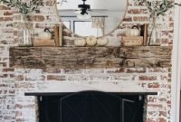 Unique farmhouse fireplace design ideas for living room16