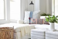 Unique summer decor ideas for living room14