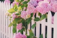 Pretty floral garden decor ideas02