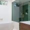 Brilliant bathroom tile design ideas that very inspiring 55