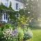 Brilliant french country garden décor ideas37