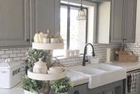 Casual diy farmhouse kitchen decor ideas to apply asap 06