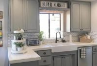 Casual diy farmhouse kitchen decor ideas to apply asap 33