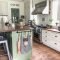 Casual diy farmhouse kitchen decor ideas to apply asap 42