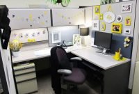 Creative diy cubicle decor ideas for working space 40