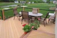 Inspiring wooden floor design ideas on balcony for your apartment 34