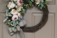 Pretty hang wreath ideas in door for summer time 29