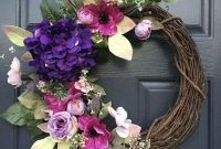 Pretty hang wreath ideas in door for summer time 34