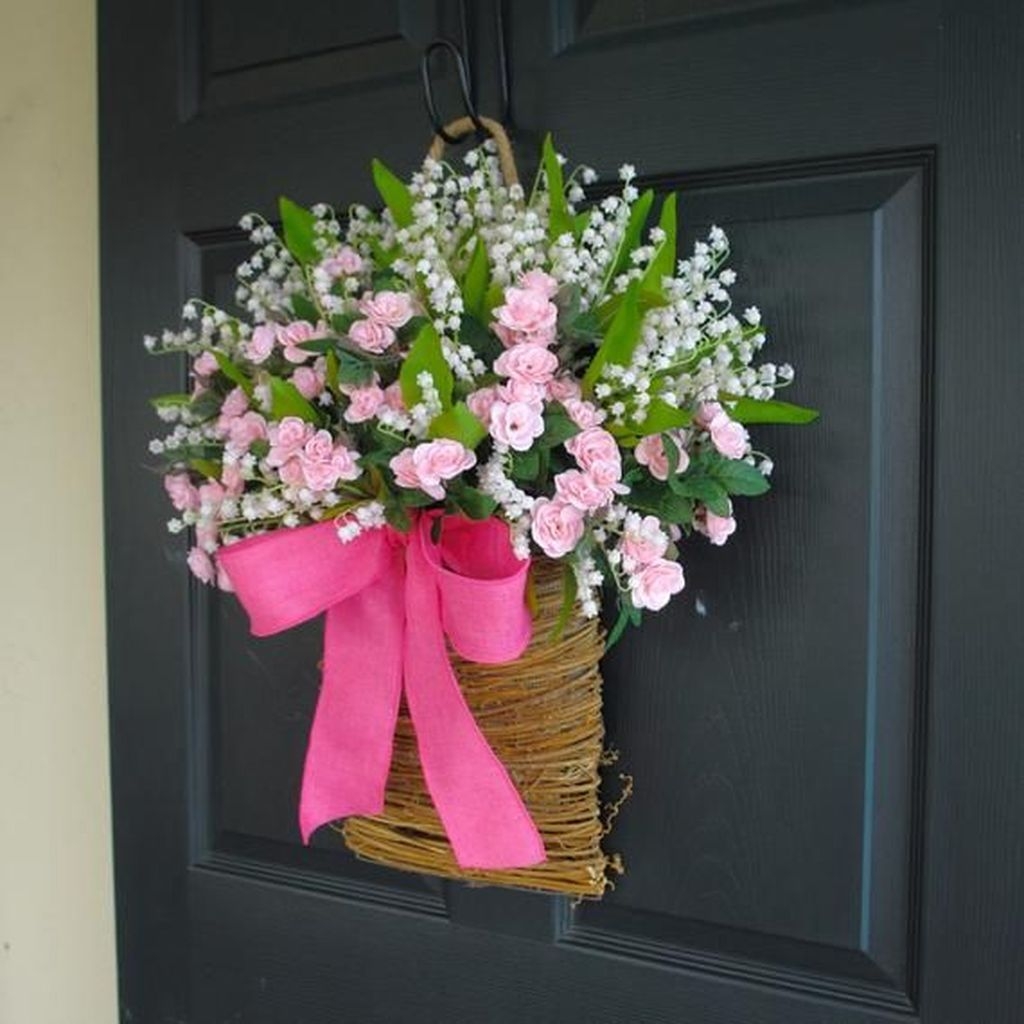 Pretty Hang Wreath Ideas In Door For Summer Time 41