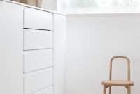 Rustic minimalist storage ideas for living rooms38