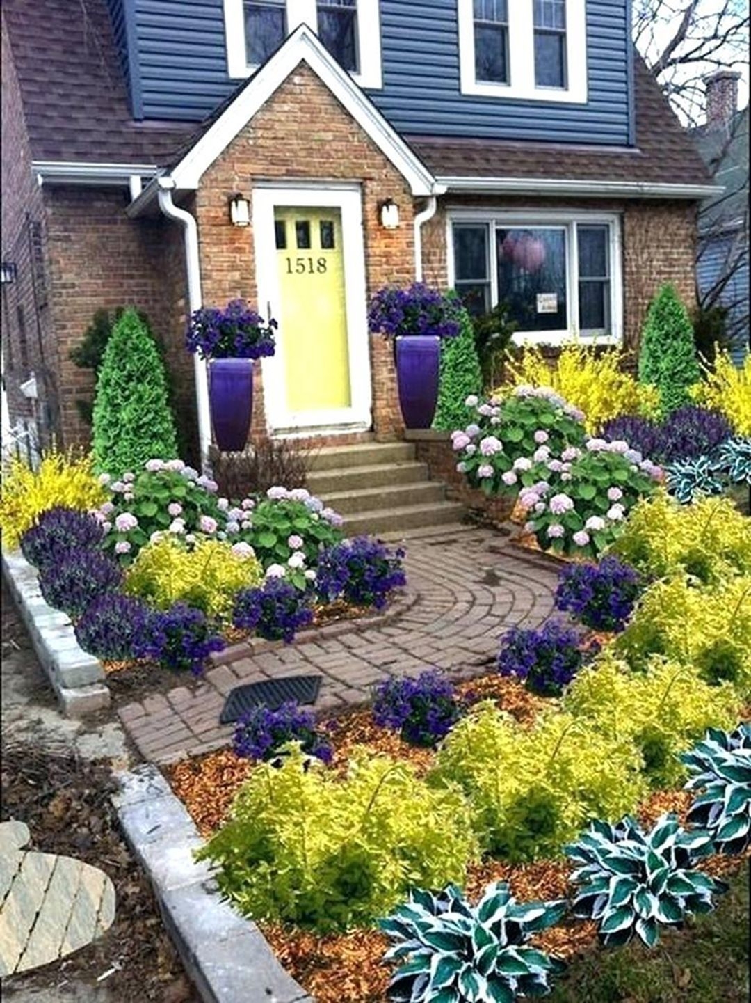 Amazing Front Yard Landscaping Ideas With Low Maintenance To Try08 ZYHOMY