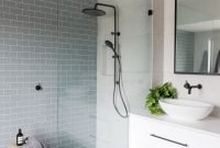 Cute small bathroom decor ideas on a budget to try31
