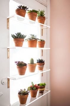 Newest Corner Shelves Design Ideas For Home Decor Looks Beautiful39