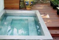 Affordable small swimming pools design ideas that looks elegant30