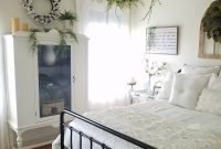Magnificient farmhouse bedroom decor ideas to try now41