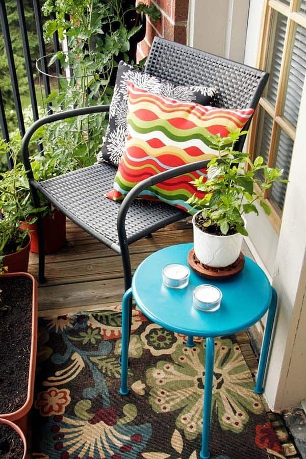 Popular small apartment balcony decor ideas for you11