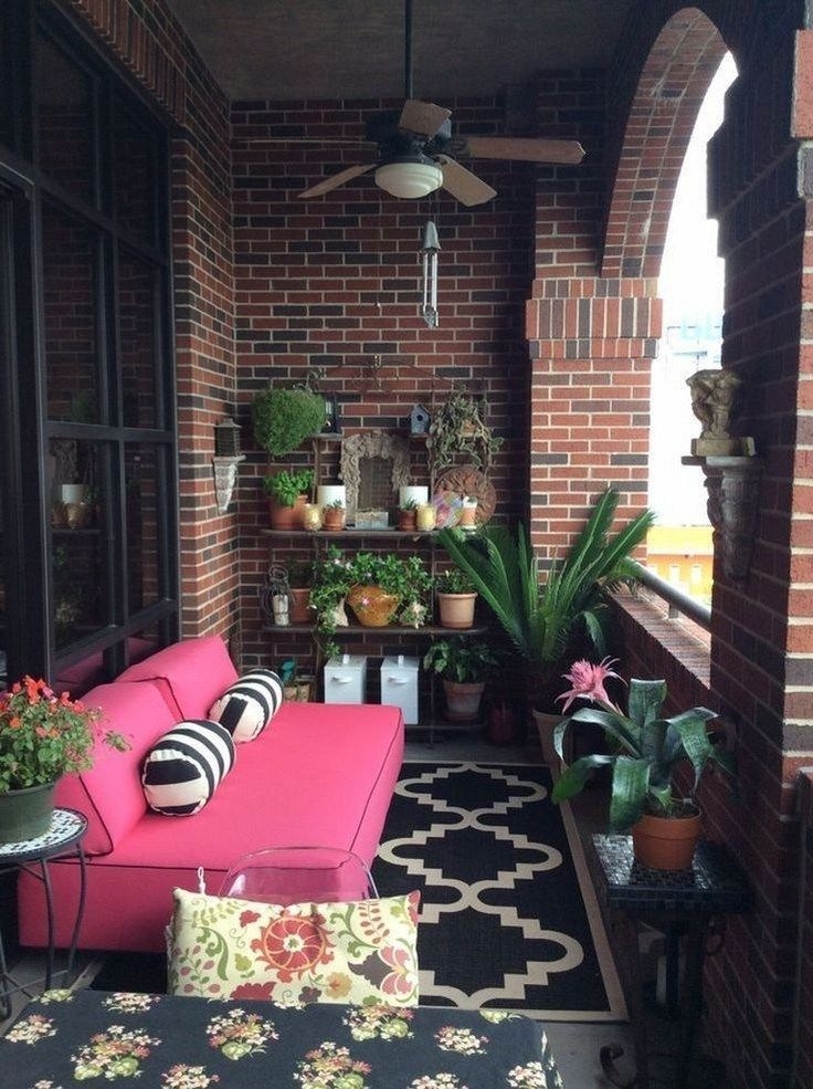 Popular small apartment balcony decor ideas for you15