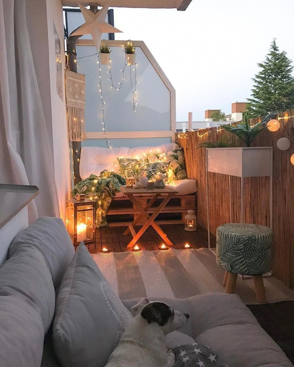 Popular small apartment balcony decor ideas for you31