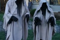 Stylish outdoor halloween decorations ideas that everyone will be admired of38