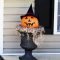 Stylish outdoor halloween decorations ideas that everyone will be admired of42