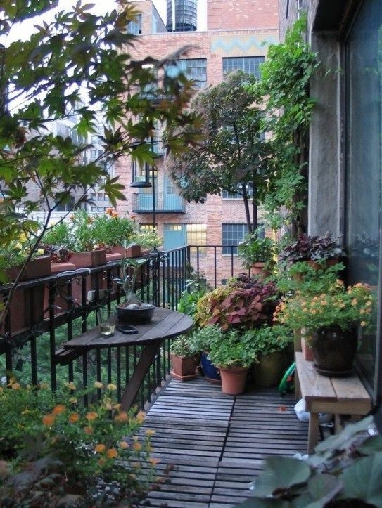Superb apartment balcony decorating ideas to try45