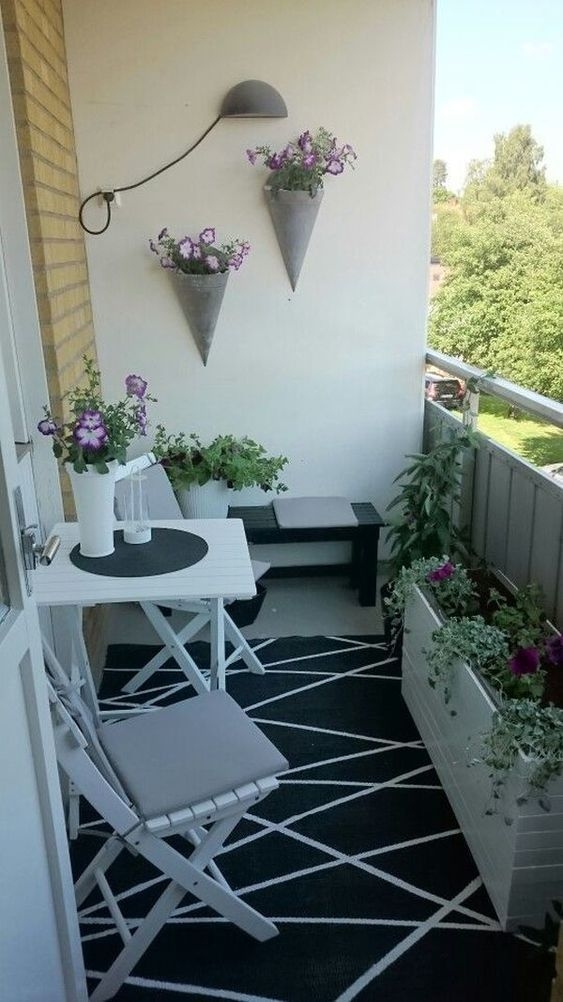 Superb apartment balcony decorating ideas to try49